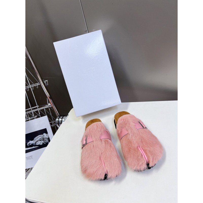 Other Slippers